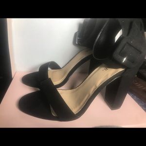 Peitria sandals black
